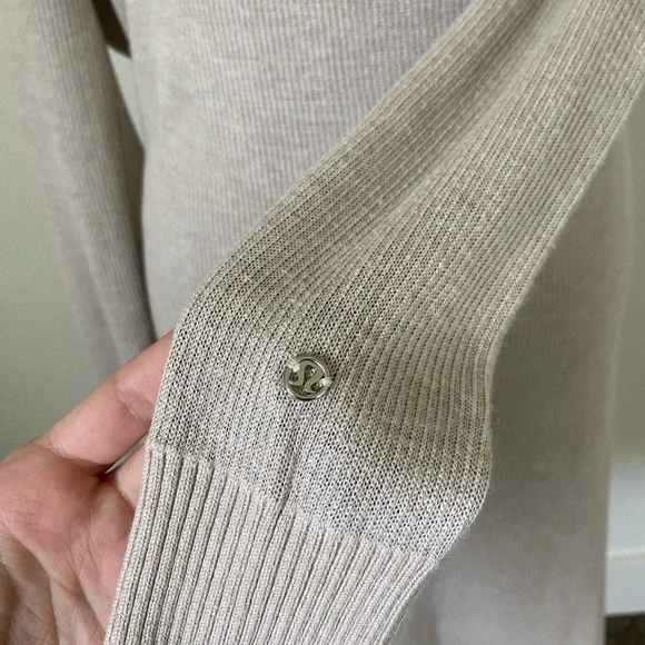 RARE Lululemon Reversible Serenity Sweater Wrap Sz 10 In Heathered Cashew /Coal - Picture 8 of 11